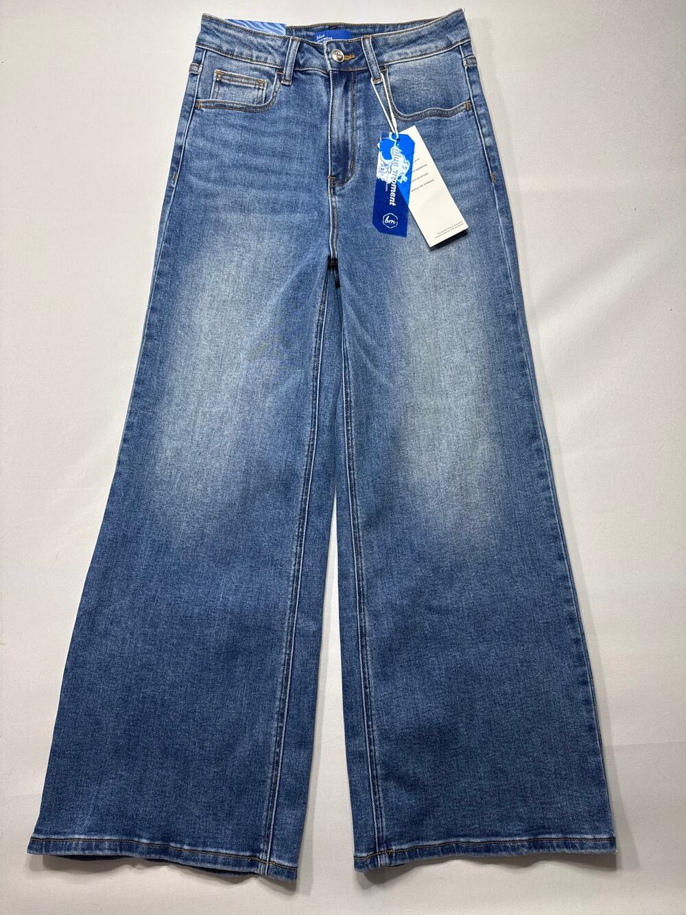 NWT Blue Moment Women's Camila High Waisted Wide Leg Baggy Jeans - 27 (26x28)